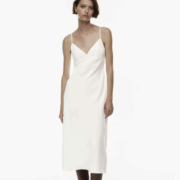 Aritzia Dresses & Skirts - Aritzia antiquity dress, white, size 2